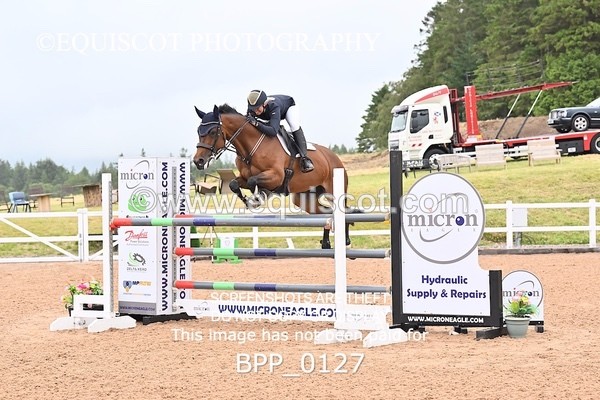 BPP_0127 - CLASS 25 SUN HOYS Redpost Equestrian Senior Foxhunter Second Round