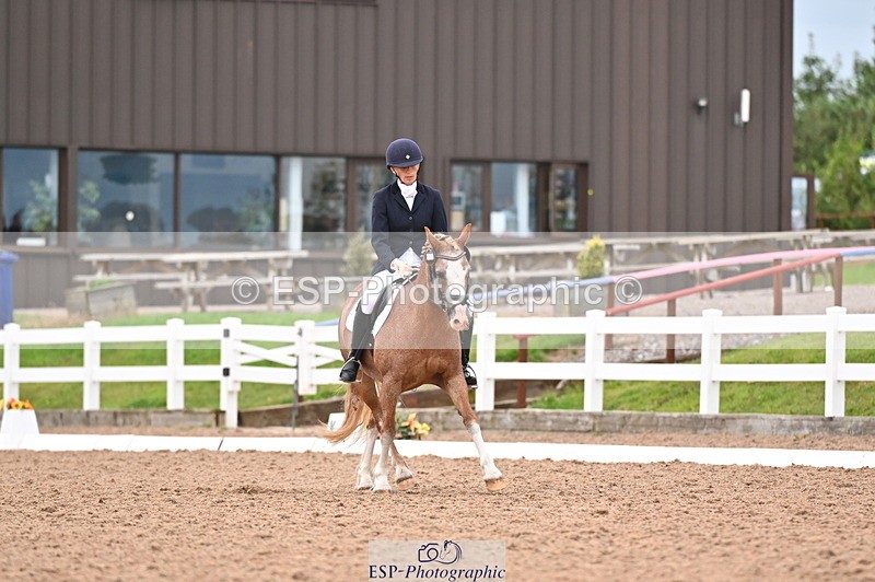 240817A-170500-10671 - 281-Caroline.Stagg-Dycott.Classy.Rose