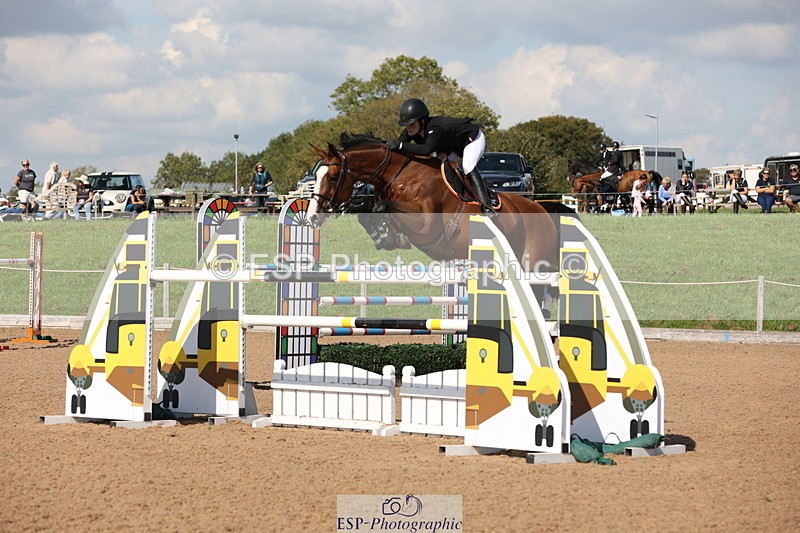 230915A-143434-02637 - Cls 5 National 1.40m