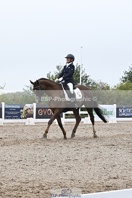 250907-151952-09056 - 108-Susan.JonesWoodlander.Summer.Breeze