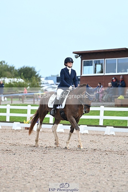 250907-105821-07062 - 017-Natalie.RosewarnePenpont.Fancy.That