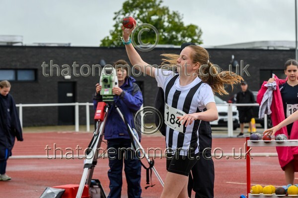 ComMast25-910618 - Field Female Set Two