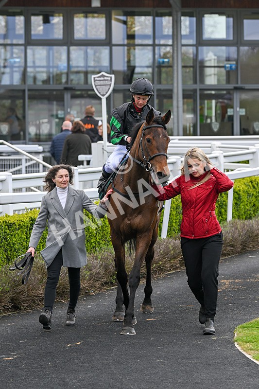 230425-Race 3-Tralee Girl-0293 - Race 3