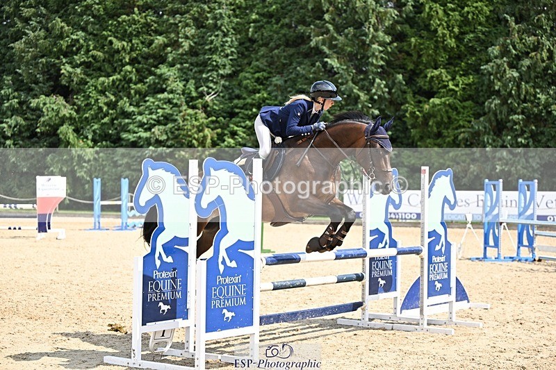 240817-130216-01405 - 04 Snr 1.05m