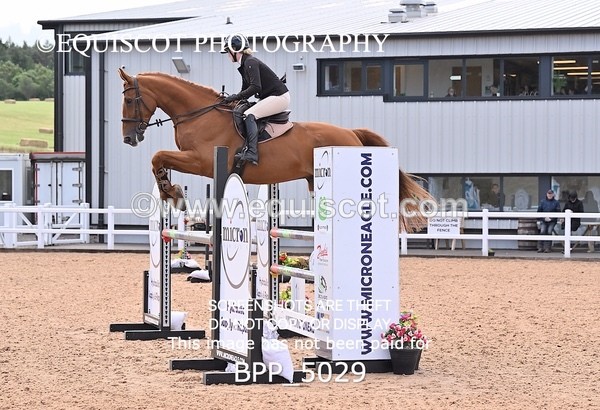 BPP_5029 - CLASS 7 THURS Redpost Equestrian Senior Foxhunter/1.20m Open