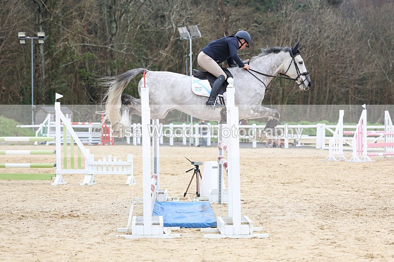 3E7A7633 - Class 8: Senior Newcomers/1.10m open