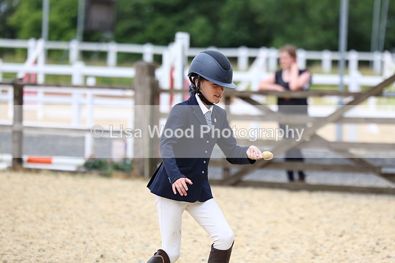 3E7A0089 - Egg and Spoon