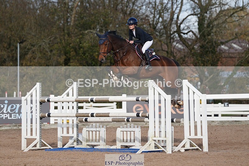 251108-125915-02618 - Cls 13 Foxhunter and 1.20m Open