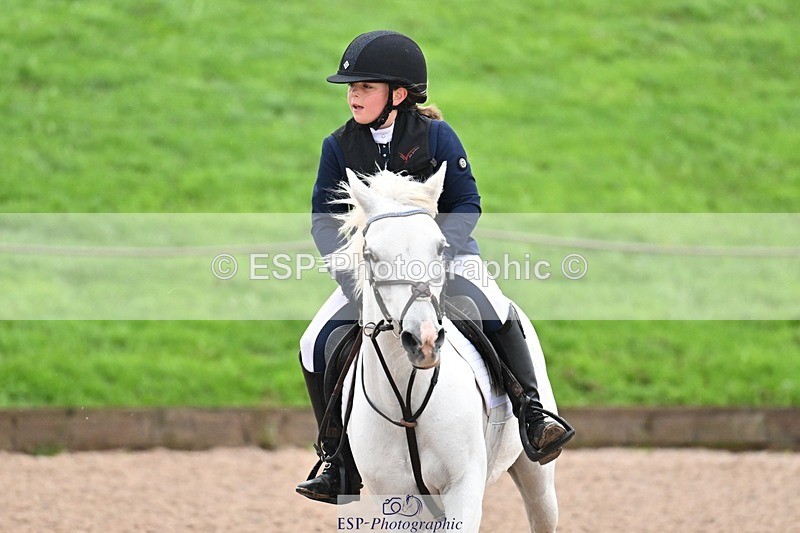 250920-155302-01812 - Cls 21 Pony Intro 80cm Derby