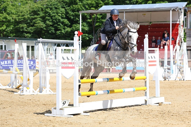 3E7A9549 - Class 8: Senior 80cm