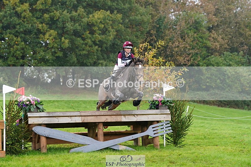 251025A-101900-17053 - D-345-Neve.Webber