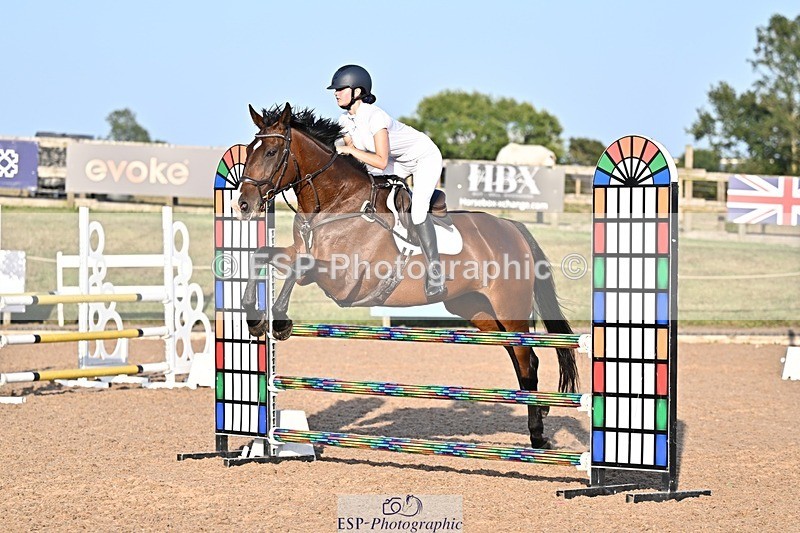 250812-190201-00521 - 1m and 1.10m