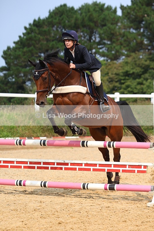 3E7A1289 - Class 4: Senior British Novice/90cm open