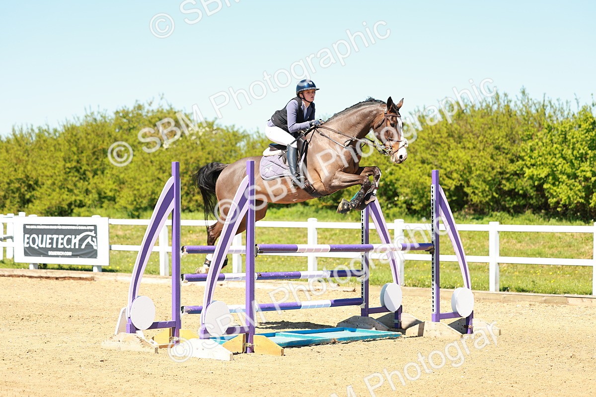 SBM_001129 - Class 4 - Senior Newcomers 1.10m