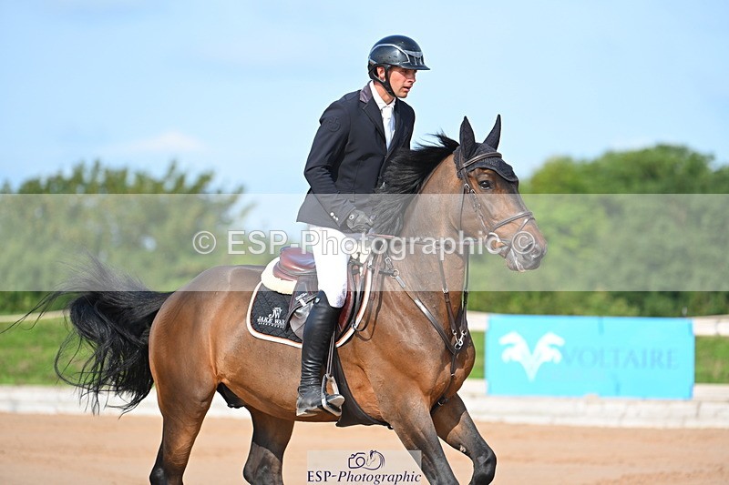 230721A-091706-04914 - Cls 2, 2 Star Small 1.30m