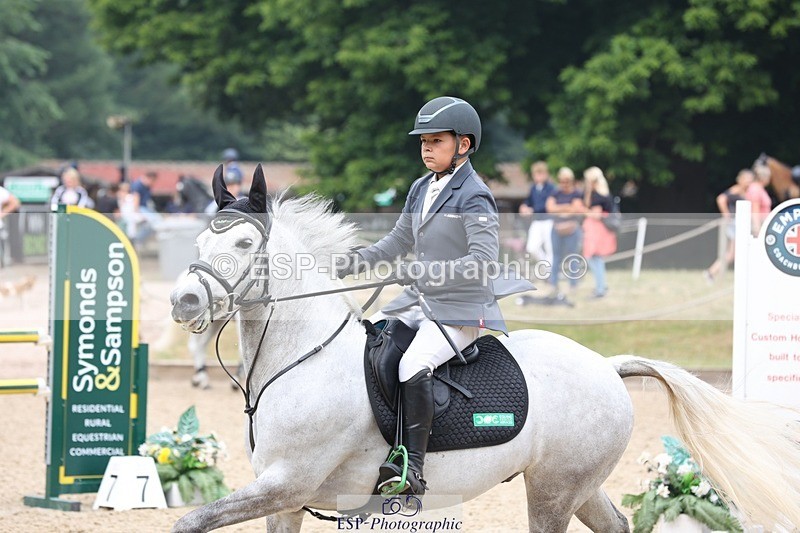 230618-100451-09927 - Cls 19 Pony Intro 1m