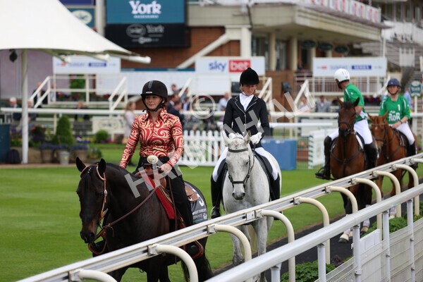 yr22052022r8e-122 - ROR - Parade Ring York