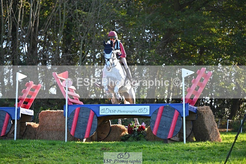 241026-152704-14622 - 593-Abbie.Burbidge-BLUEBIRD