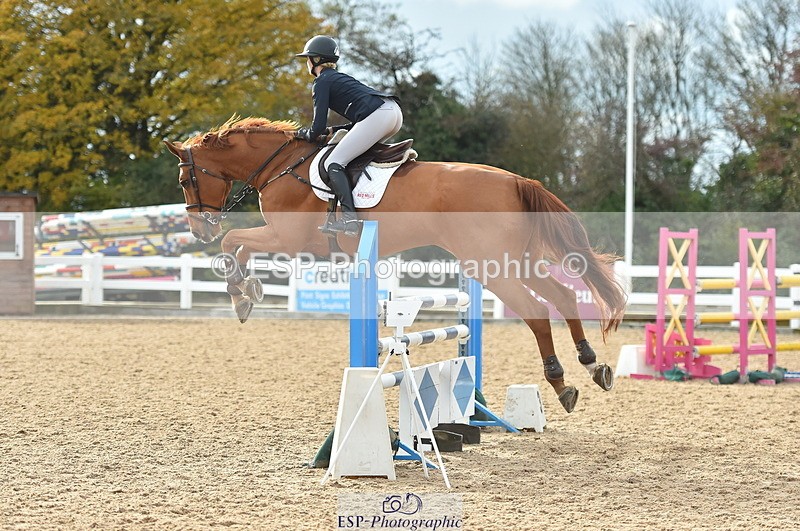 231111A-130834-02055 - Cls 12 Newcomers & 1.10m Open