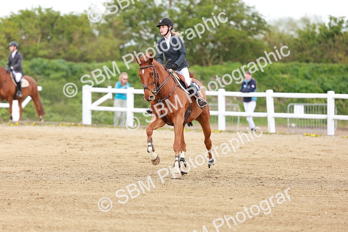 SBM_001974 - Class 4 - Senior Newcomers - 1.10m