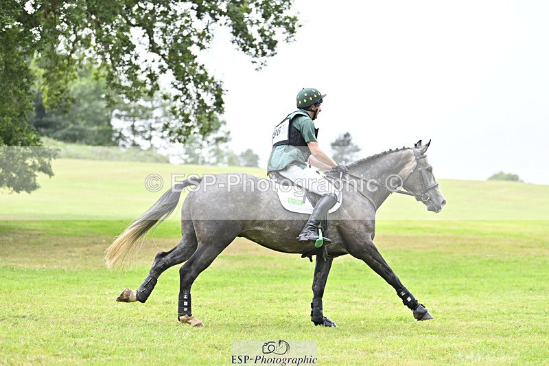 240825X-180032-38296 - 80cm XC 17.30 to End