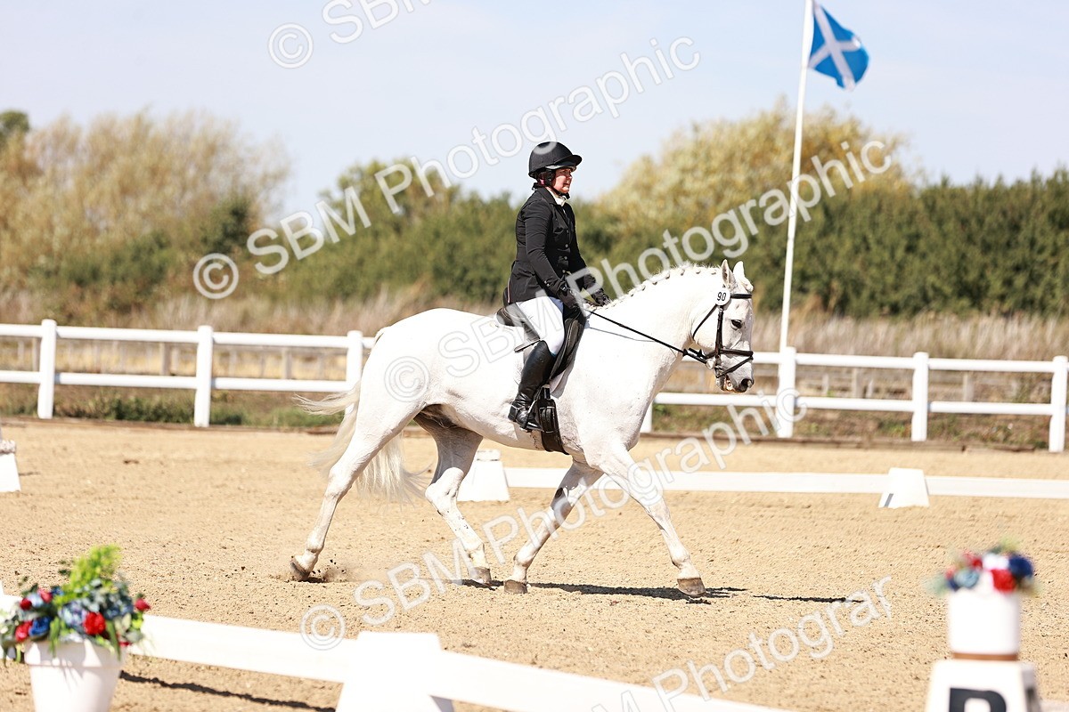 SBM_004959 - Class 12 - Novice 5 - 12.02-12.44