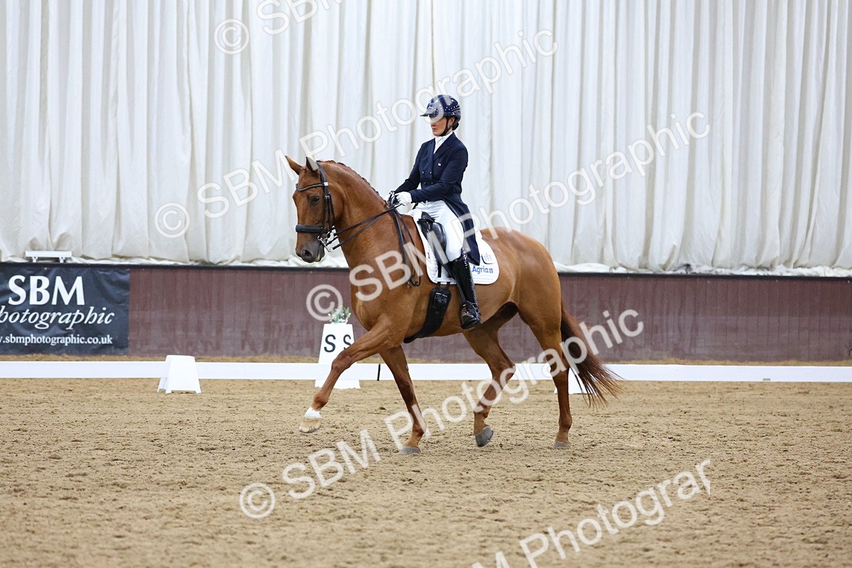 SBM_009801 - Class 14 - FEI Grand Prix - 19.27-20.27