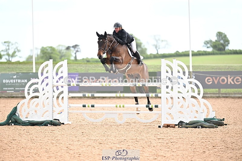 260513B-145329-01181 - Cls 6 Snr Fox and 1.20m Open