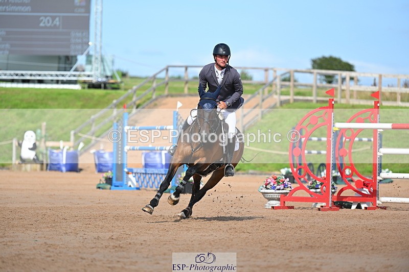 230721A-171243-08031 - Cls 10, 2 Star Big 1.45m Break to End