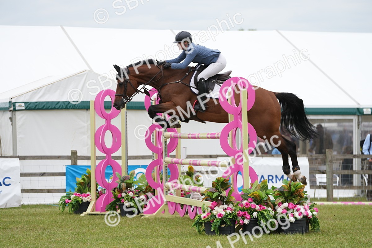 SBM_06382 - Class 202 - National 1.40m Open