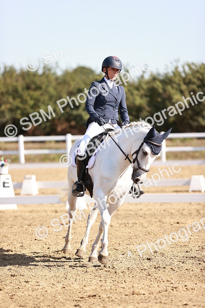 SBM_004401 - Class 12 - Novice 5 - 9.07-10.10