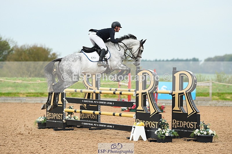 230504A-102100-00590 - Cls 8 Snr Foxhunter