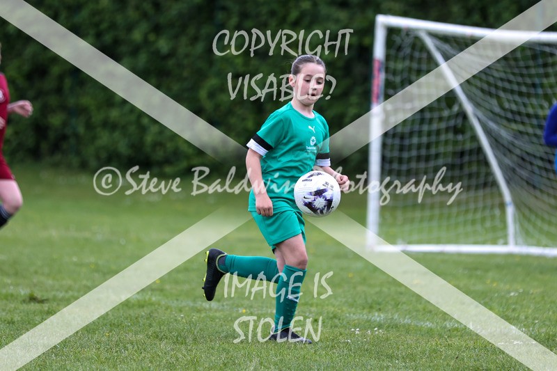 1DX32225 - Covingham Park V Tadpole Farm