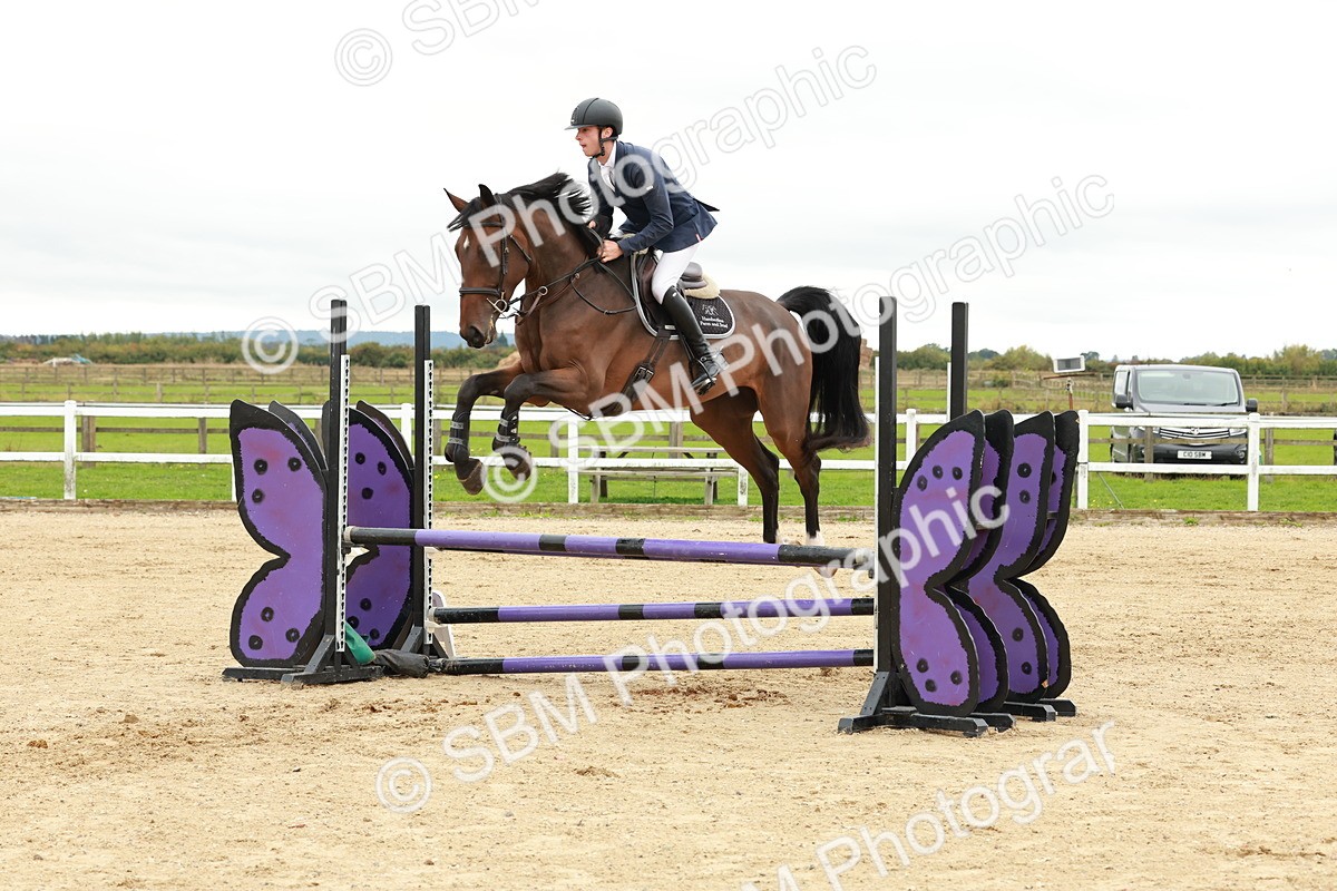 1I0A7010 - Class 2 - Senior British Novice