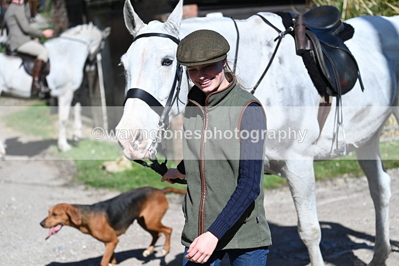 WJ7_9694 - Home for hunt tea !