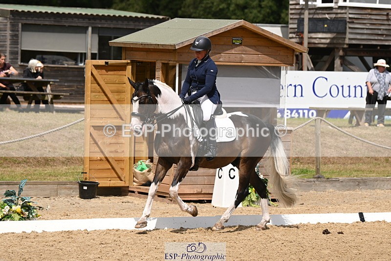 250720A-144702-11934 - 164-Dominique.Kinnaird-Perry-Pallas.Vanquish