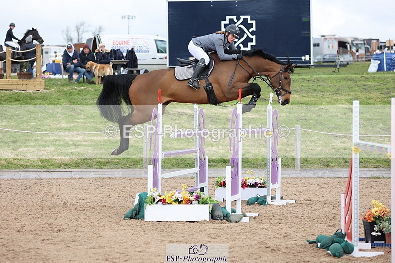 240419A-125855-07558 - Cls 6, 2 Star Medium Tour 1.35m