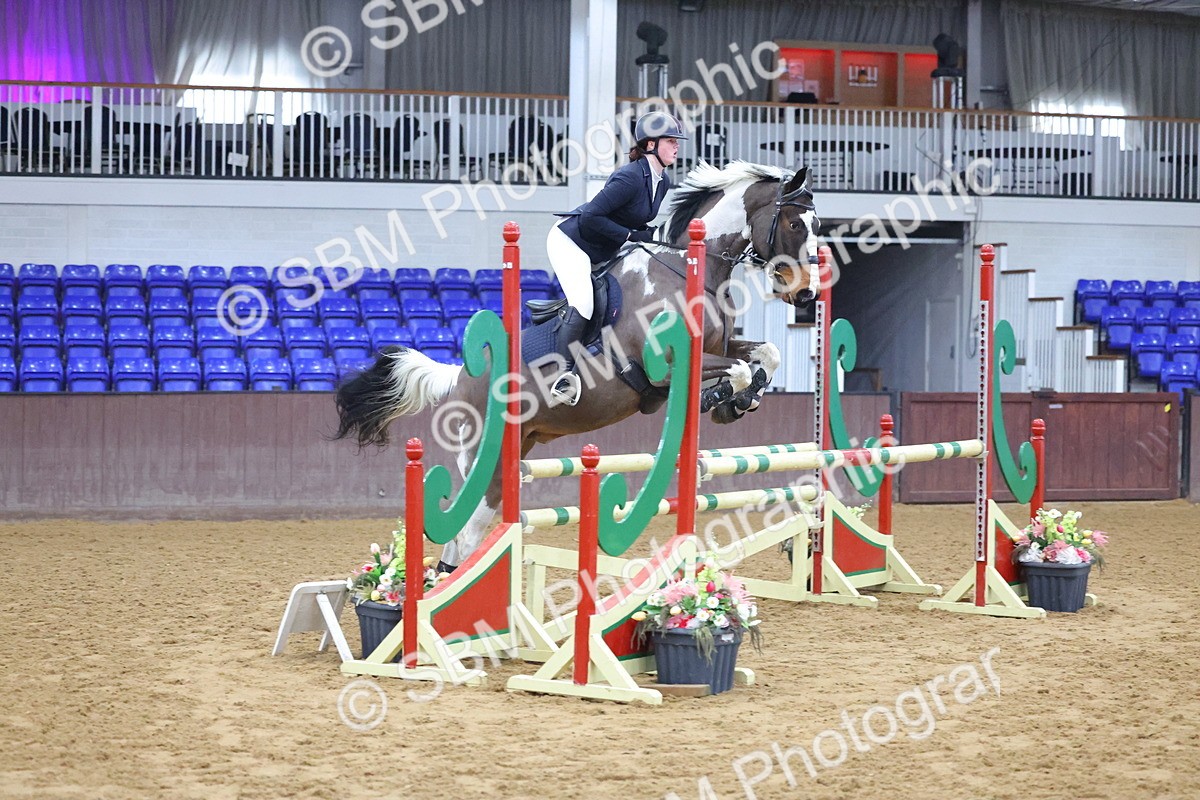 SBM_008446 - Class 21 - Nupafeed Supplements Senior Discovery/ 1m Open - First Round (1.00m)