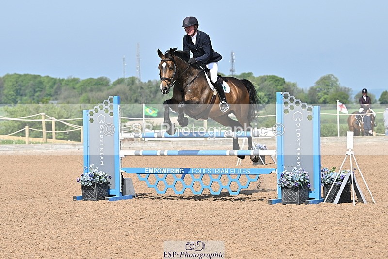 240509A-102836-00880 - Cls 8 Foxhunter