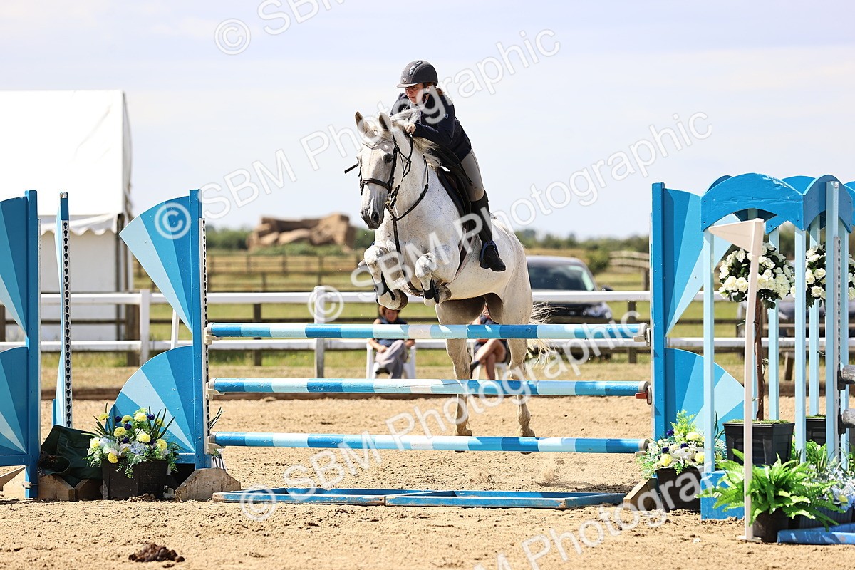 SBM_009804 - Class 8 - Senior Newcomers - 1.10  Open