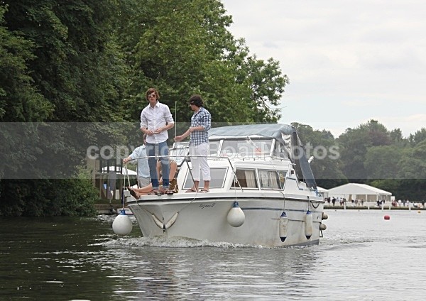090703 GIZMO IMG_6966 - HENLEY REGATTA FRIDAY 3rd JULY 2009