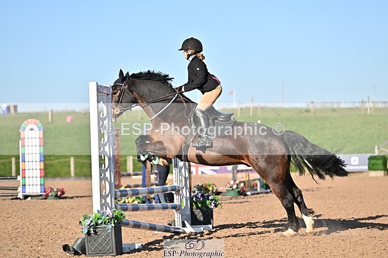 250401-172902-00440 - 70cm classes