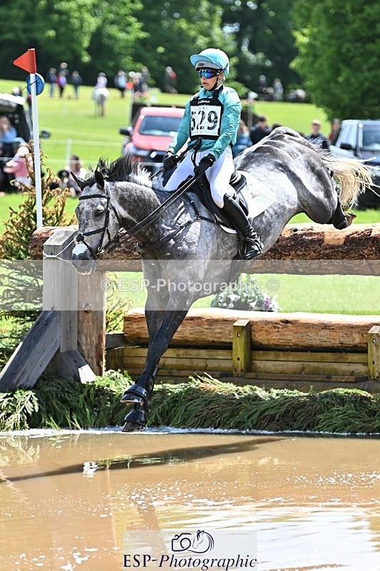 240526-121729-21923 - 529-SBH_BIG_WALL-Izzy_Taylor