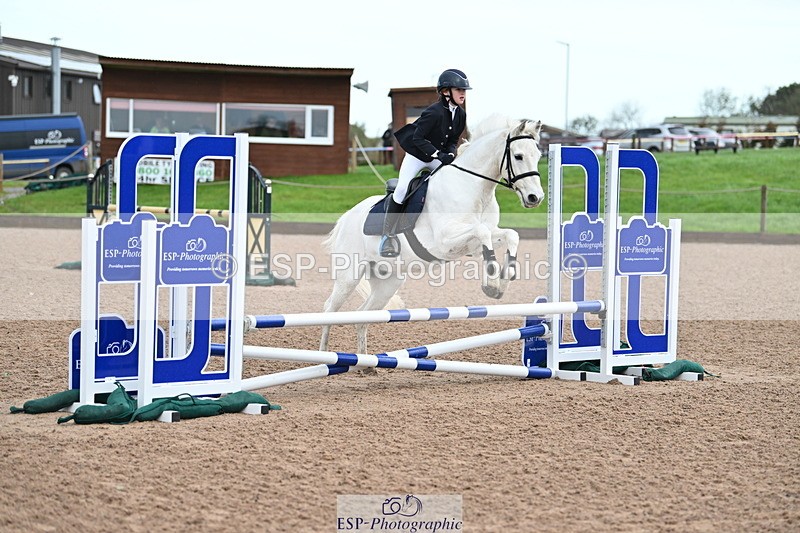 231029A-094030-02475 - 60cm Club and Schools