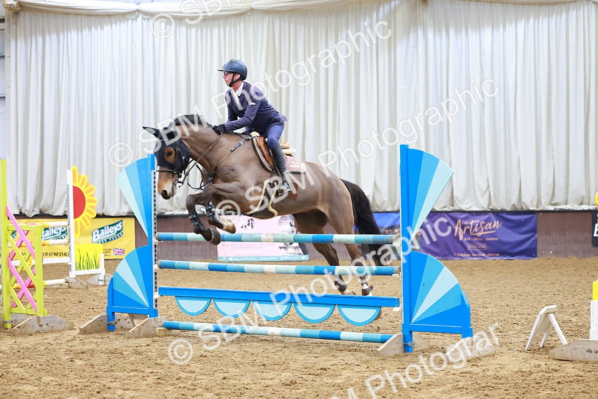 SBM_001437 - Class 4 - Senior Newcomers - 1.10m