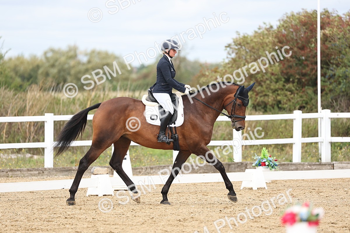 SBM_002548 - Class 7 - Novice 2 Warm Up