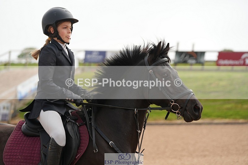 260523-100306-00014 - Cls 1 Pony Intro 70cm