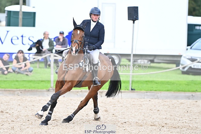 231022-132418-27043 - 359-ROSSDARRAGH.NERO-Charlotte.Rowe-SJ