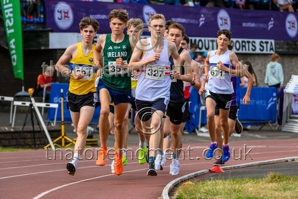 Sen25SUN-927271 - Track Male