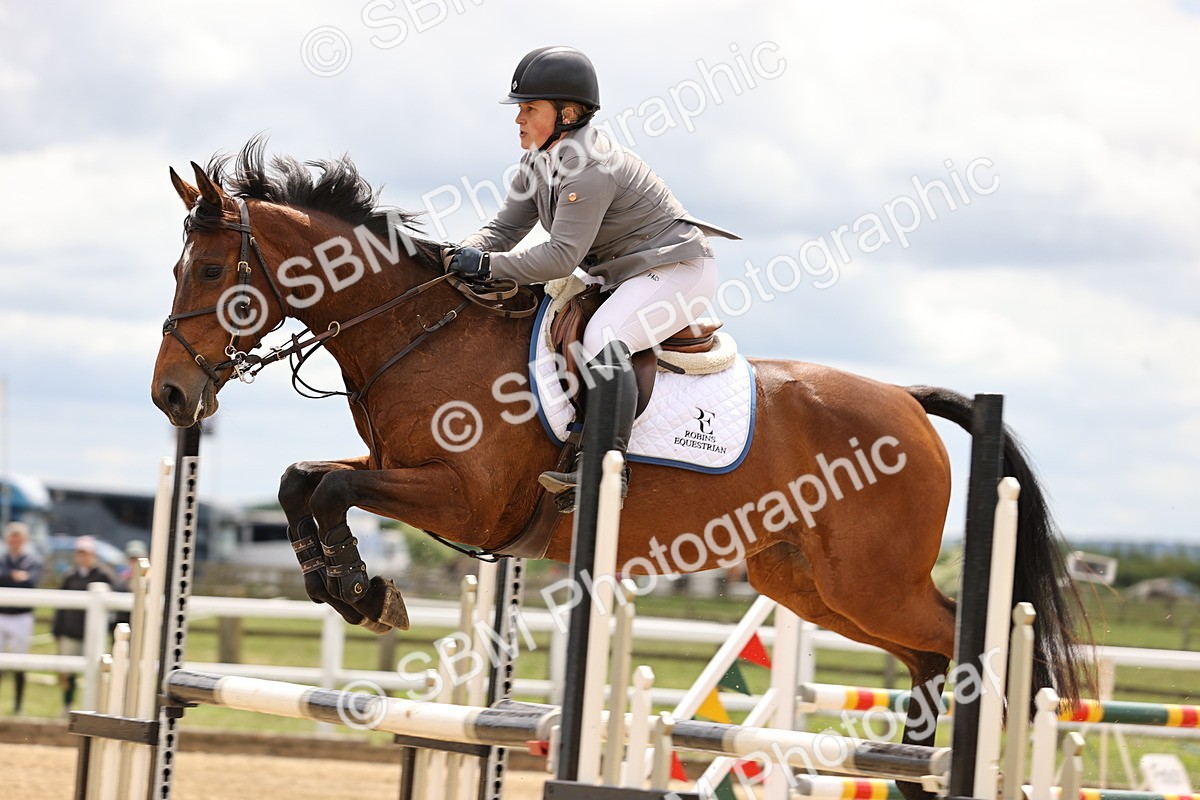 SBM_002952 - Class 11 - Senior Newcomers - 1.10m